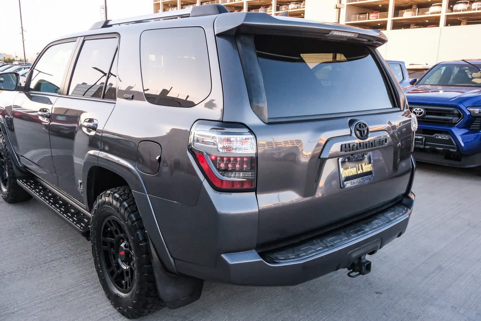 Thumbnail: 2019 Toyota 4Runner - 8