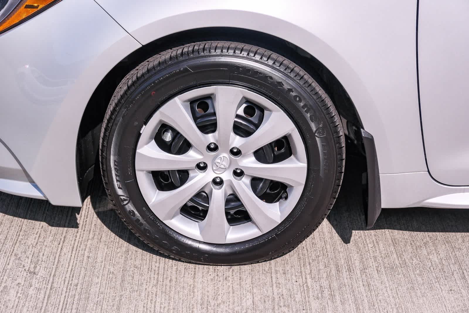 Thumbnail: 2025 Toyota Corolla - 10