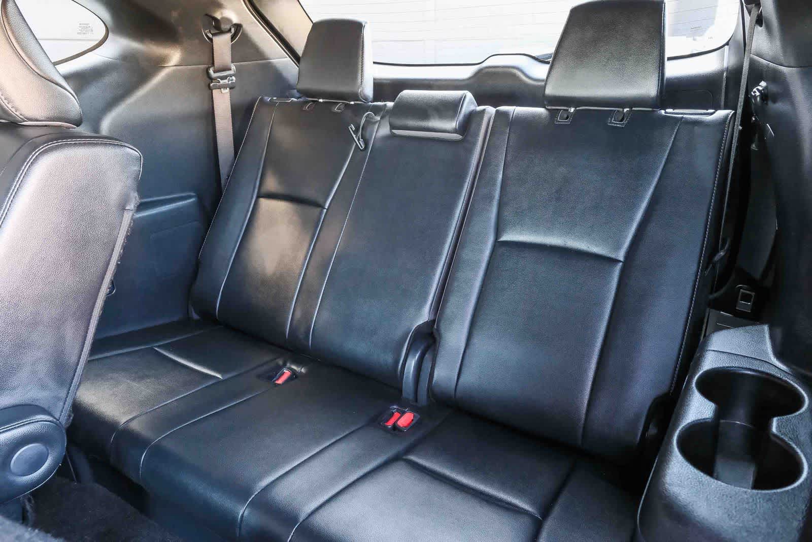 Thumbnail: 2025 Toyota Highlander - 18