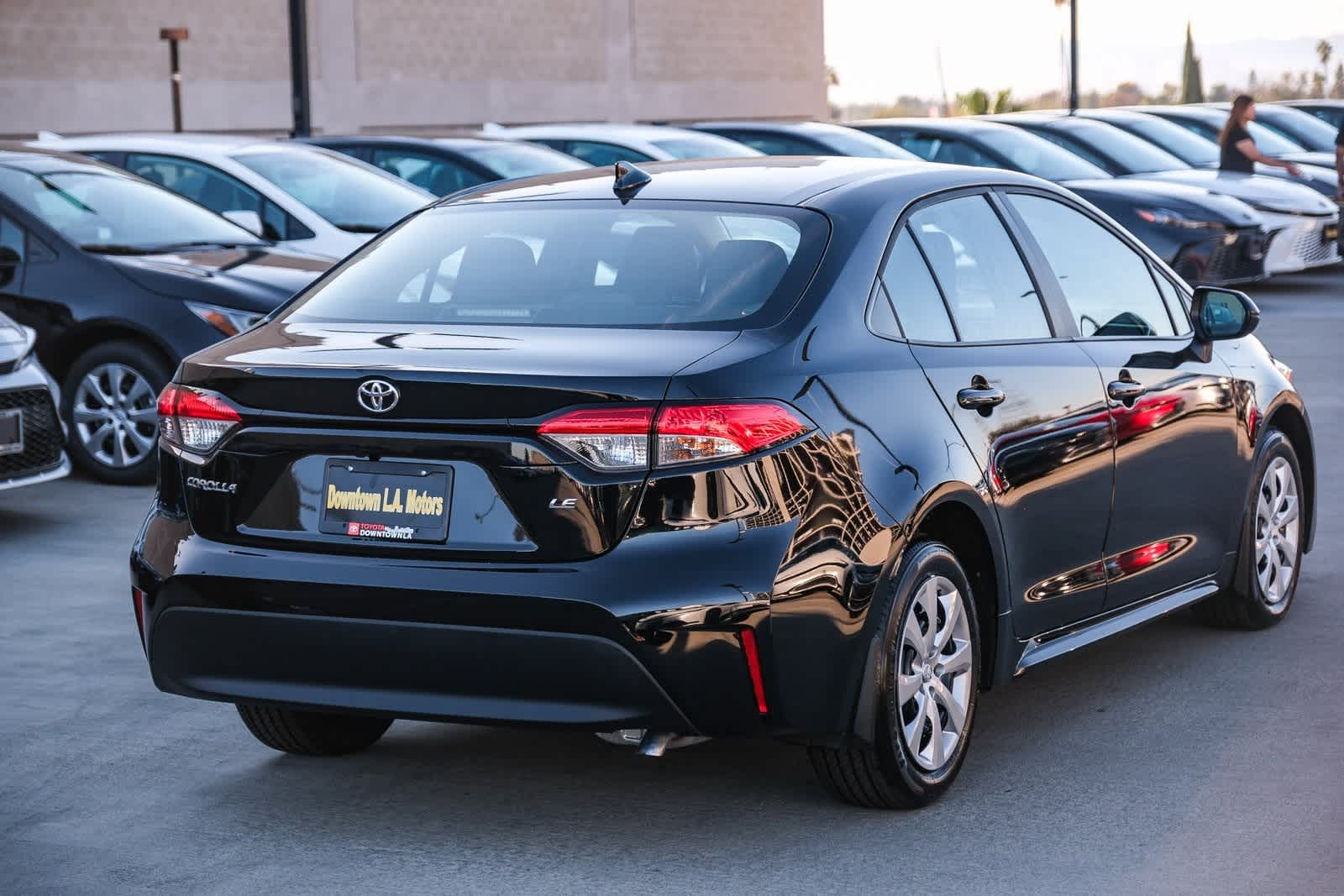 Thumbnail: 2025 Toyota Corolla - 4