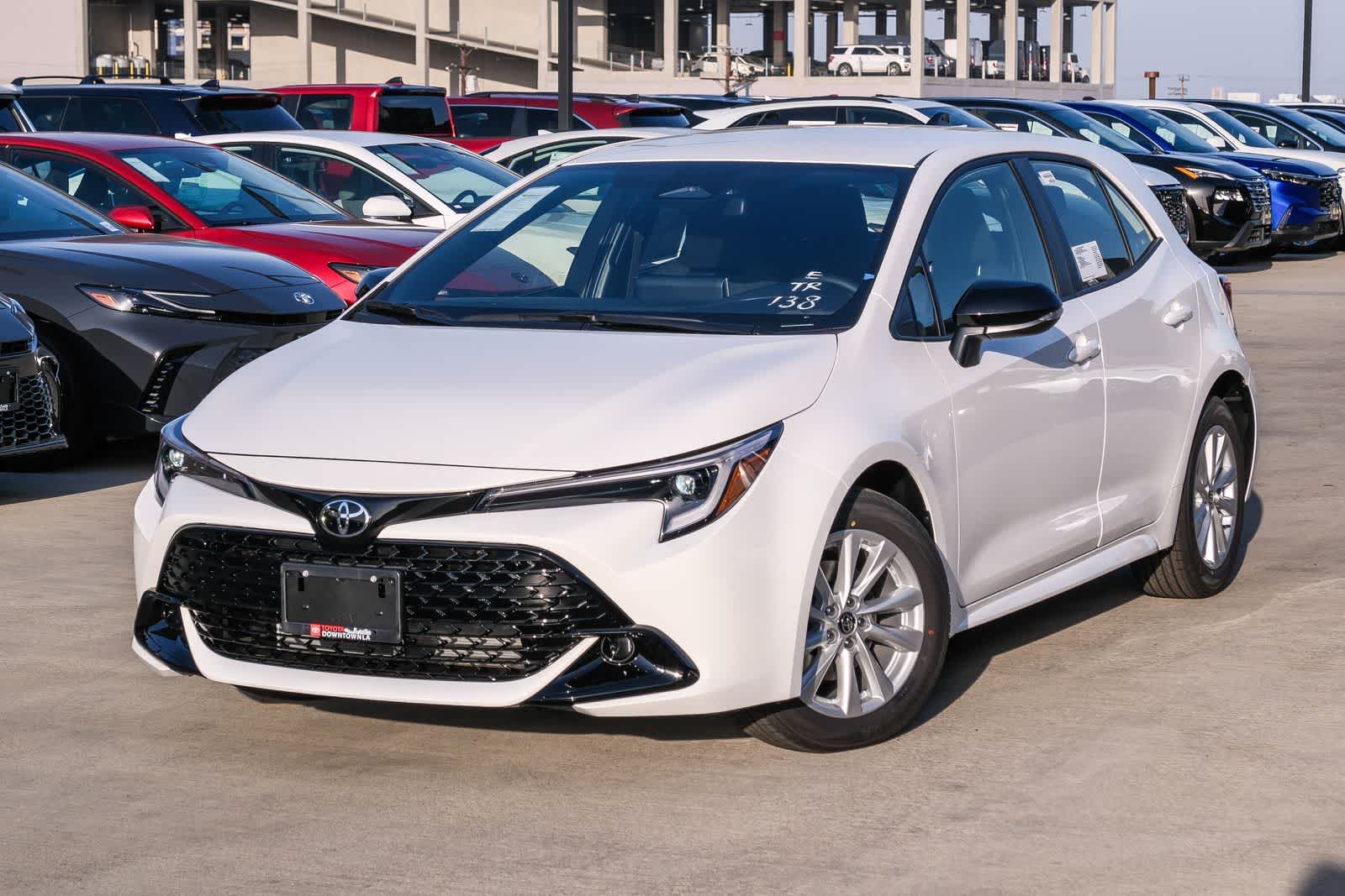 2026 Toyota Corolla SE CVT's photo