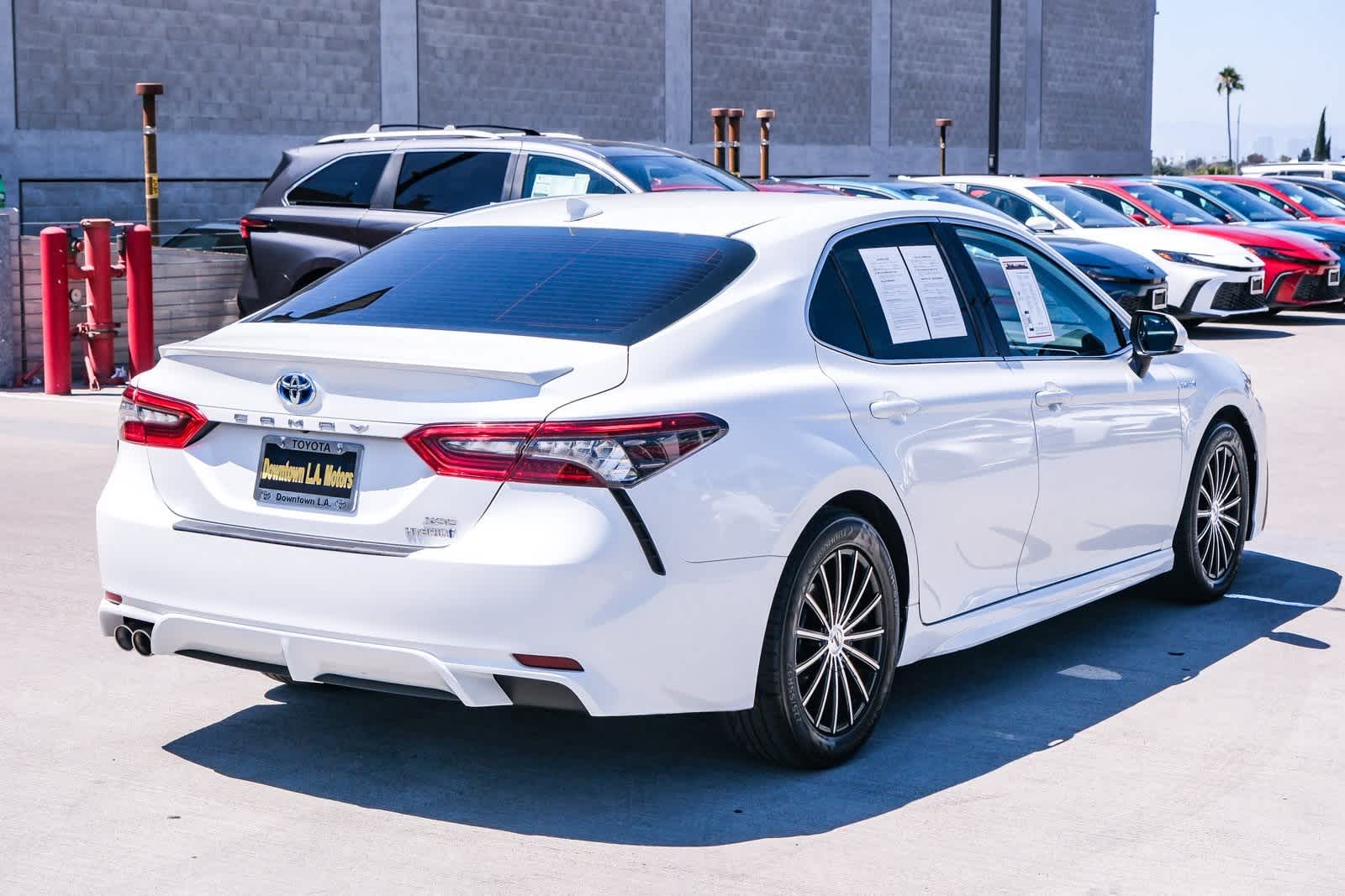 Thumbnail: 2021 Toyota Camry - 4