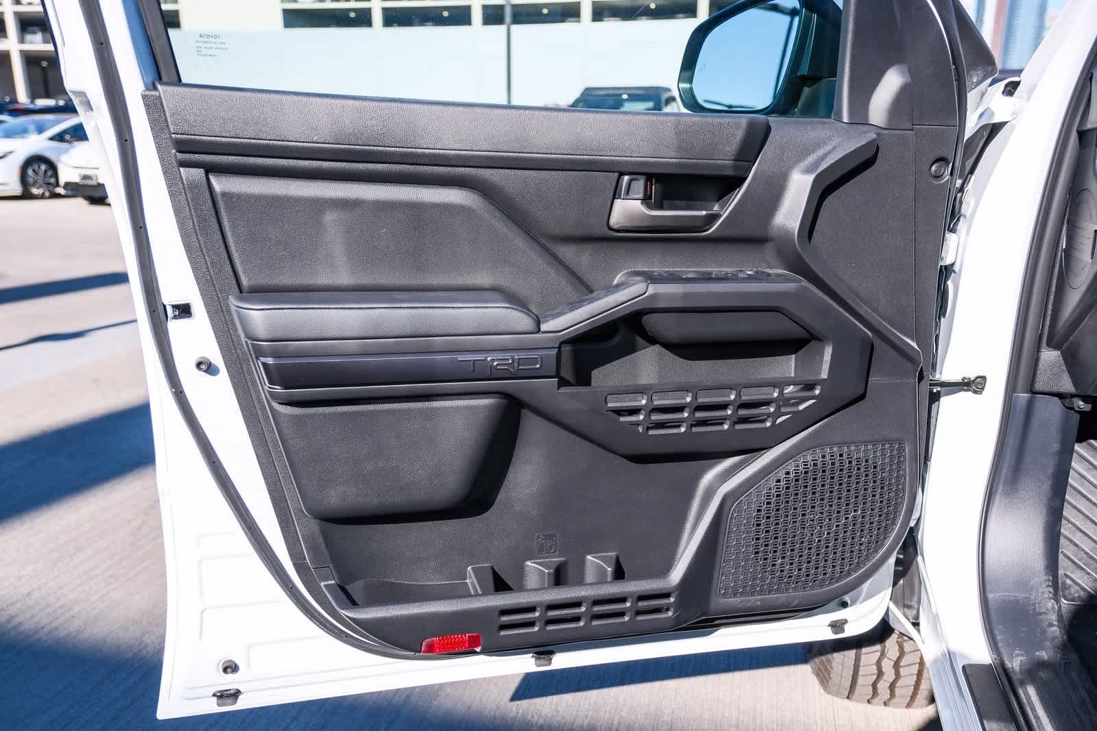 Thumbnail: 2025 Toyota Tacoma - 18