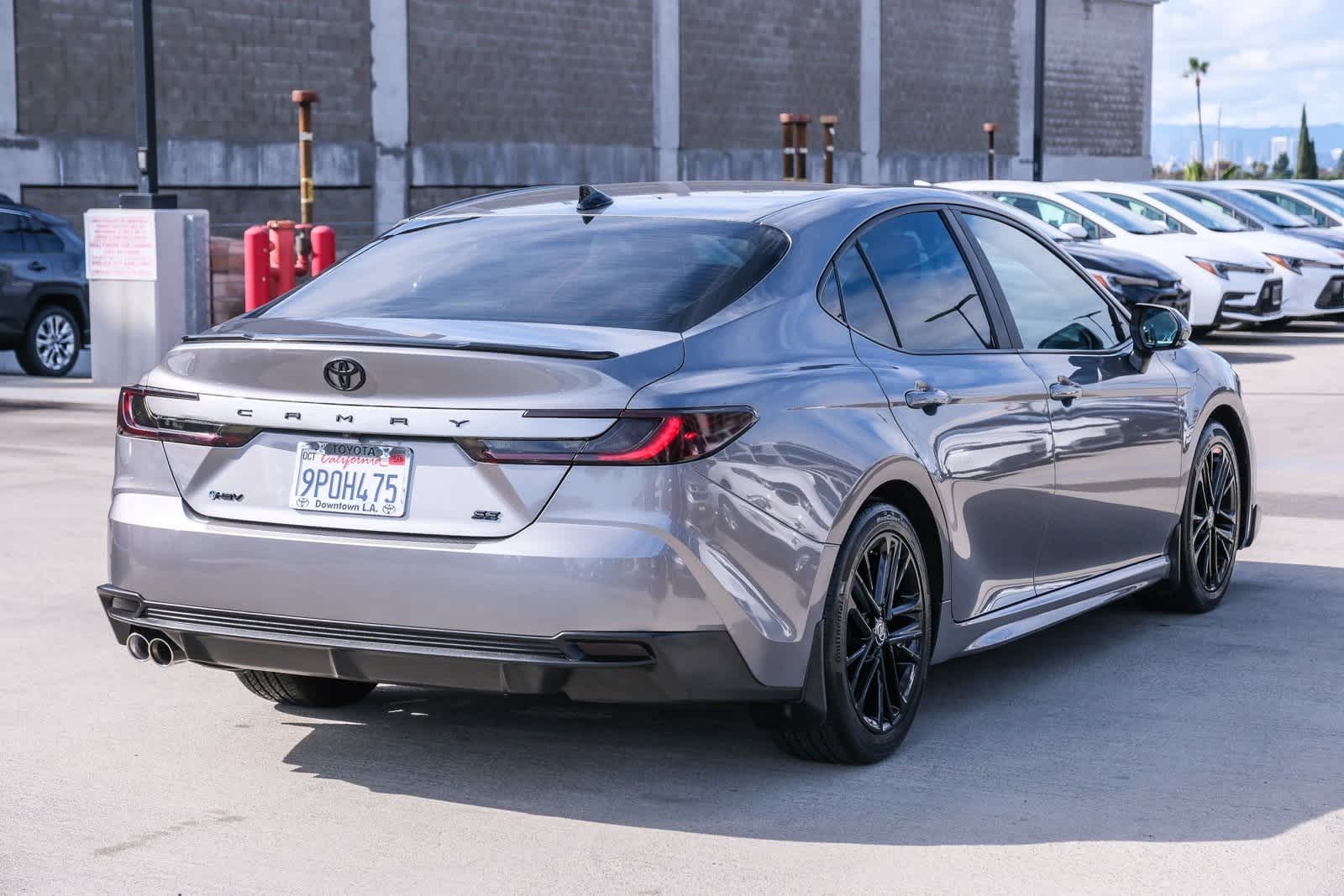 Thumbnail: 2025 Toyota Camry - 4