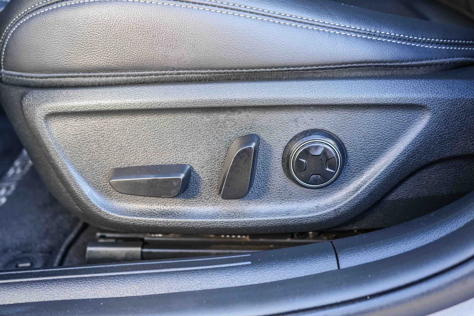 Thumbnail: 2024 Genesis G70 - 22