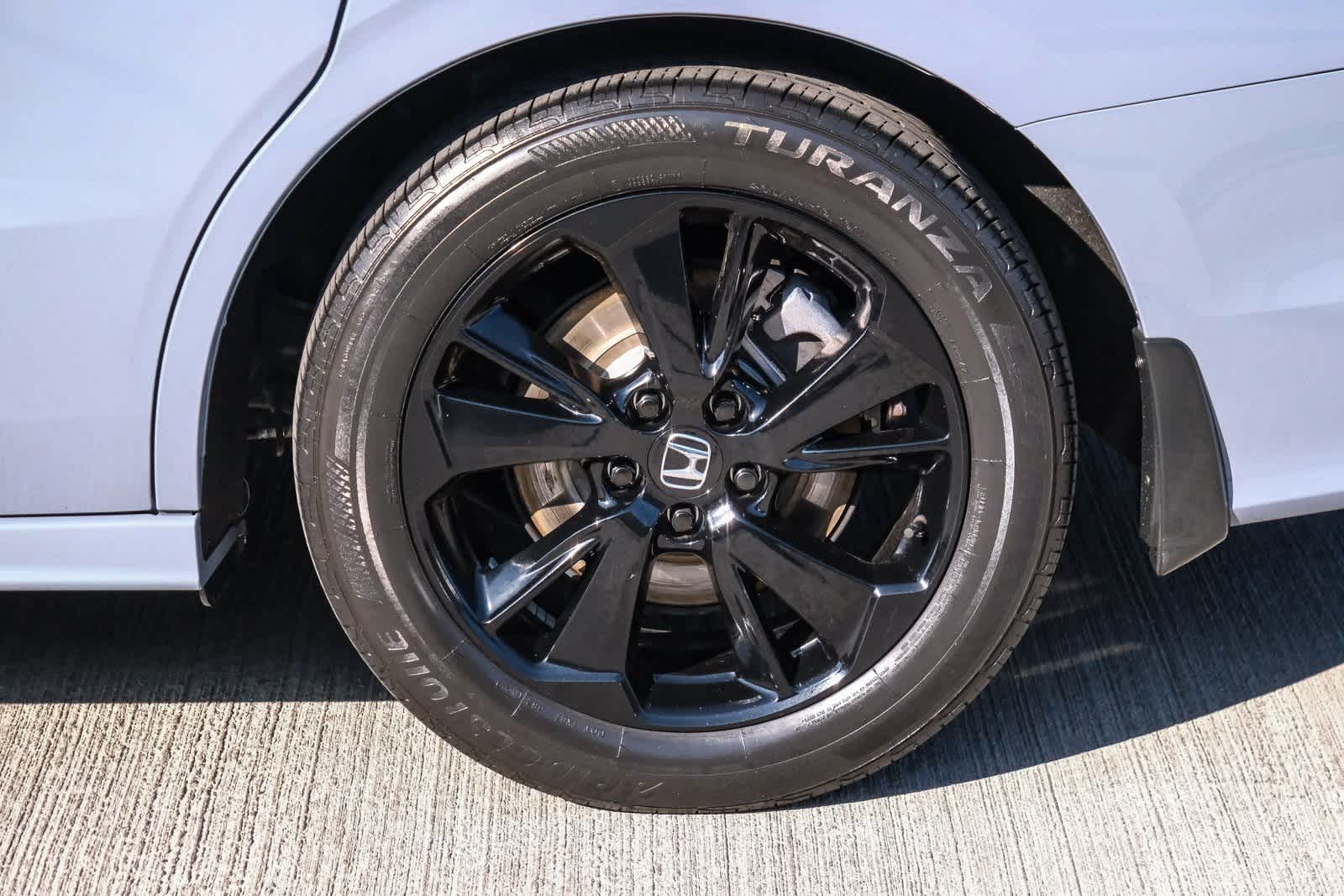 Thumbnail: 2023 Honda Odyssey - 9