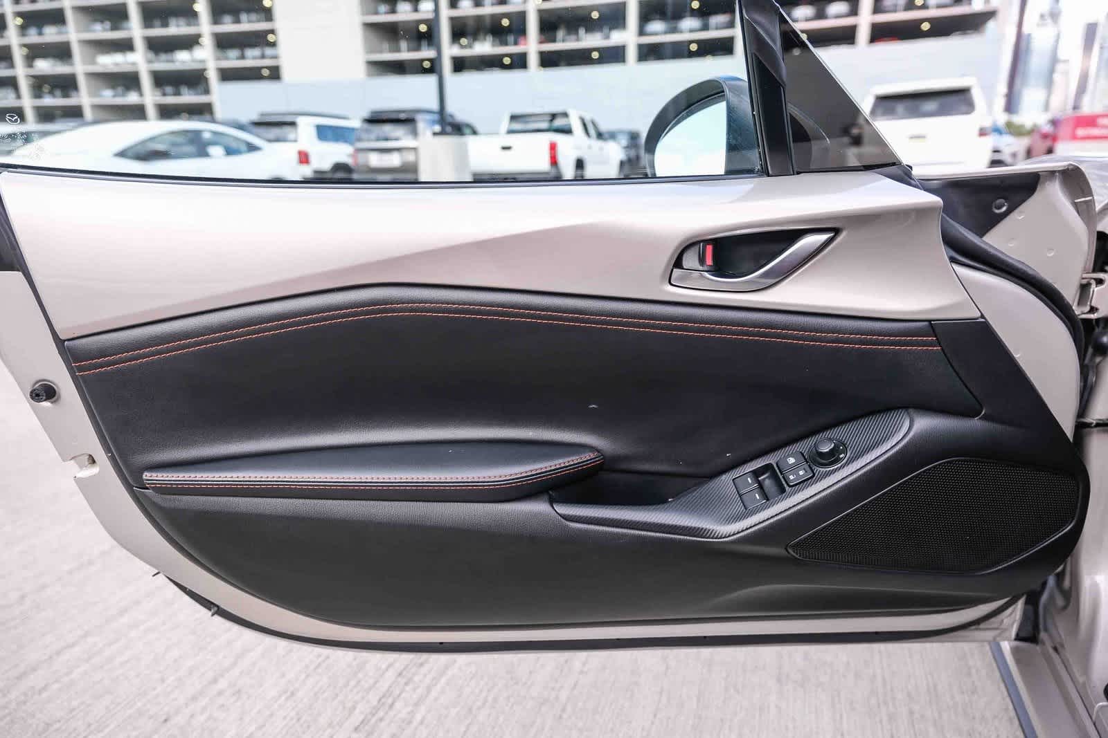 Thumbnail: 2023 Mazda MX-5 Miata - 18