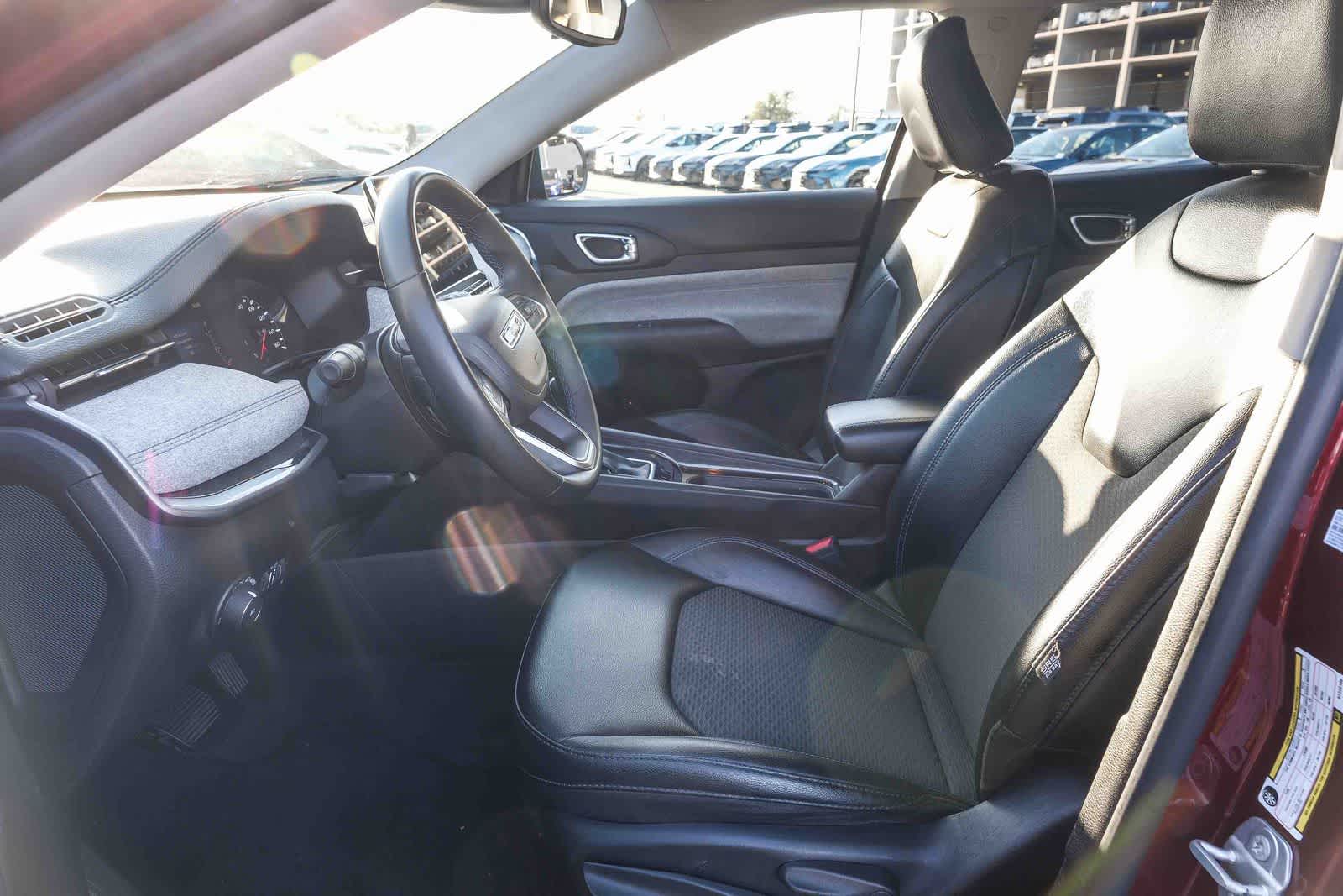 Thumbnail: 2022 Jeep Compass - 19