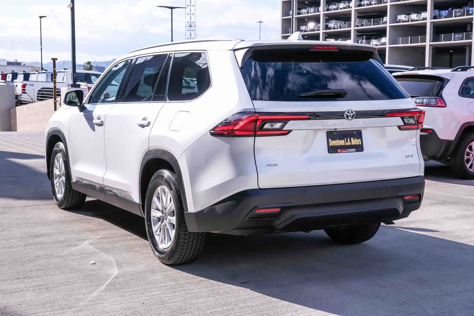 Thumbnail: 2025 Toyota Grand Highlander - 6