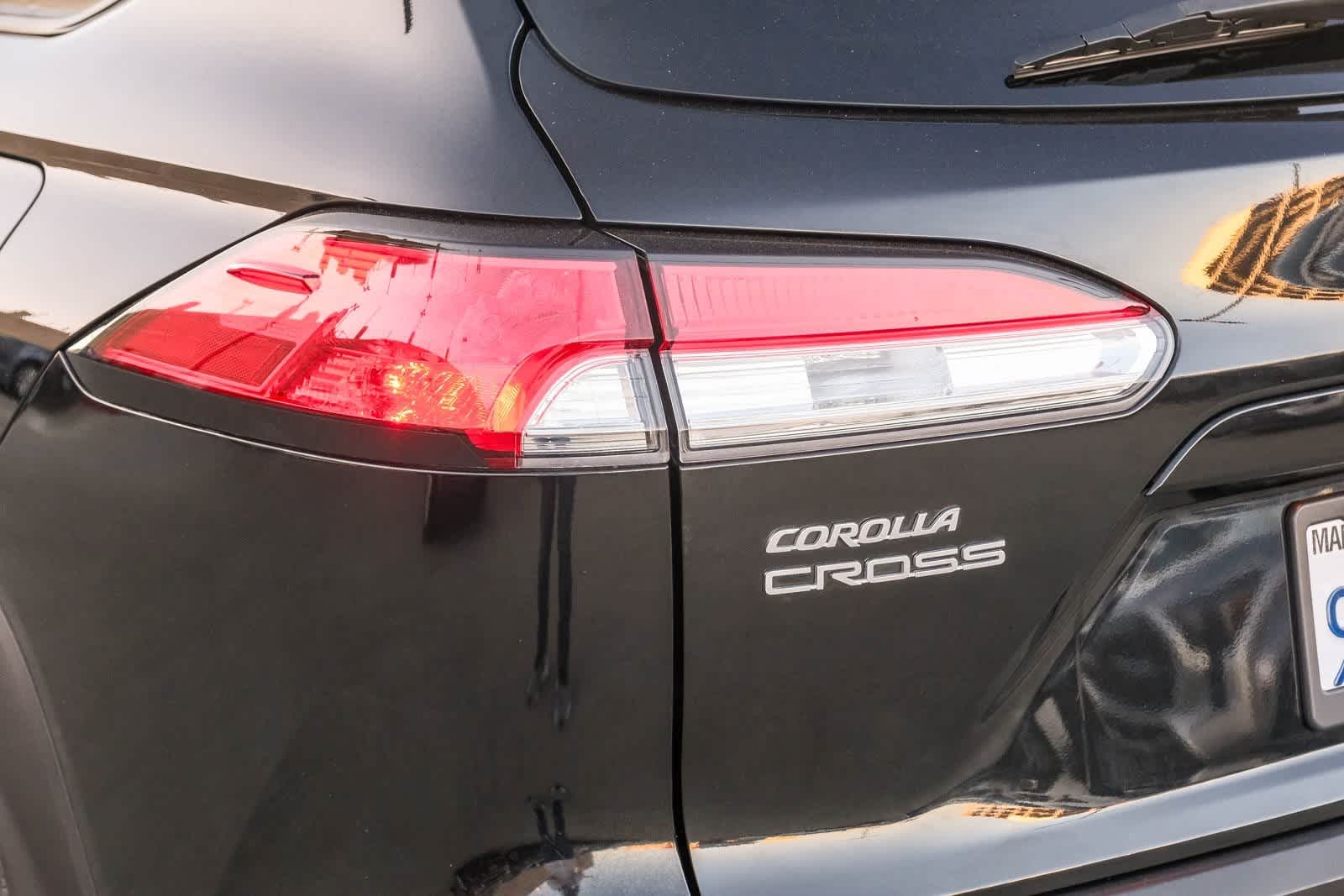 Thumbnail: 2023 Toyota Corolla Cross - 7