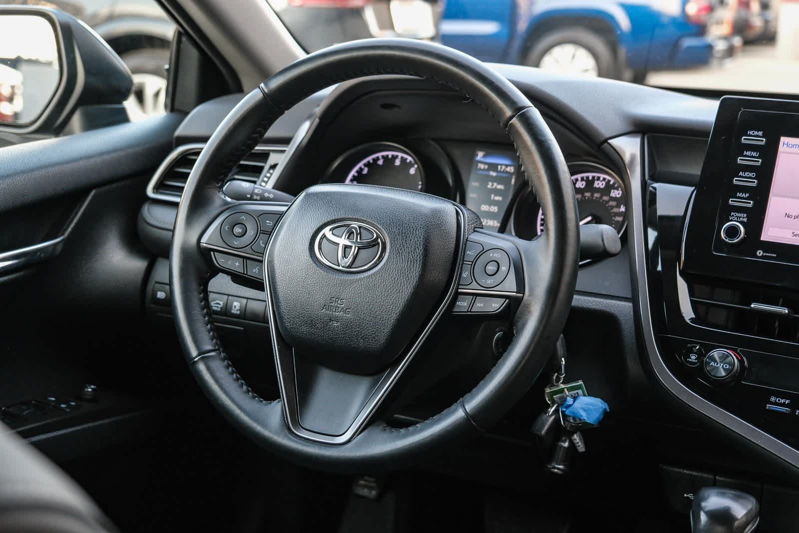 Thumbnail: 2023 Toyota Camry - 16