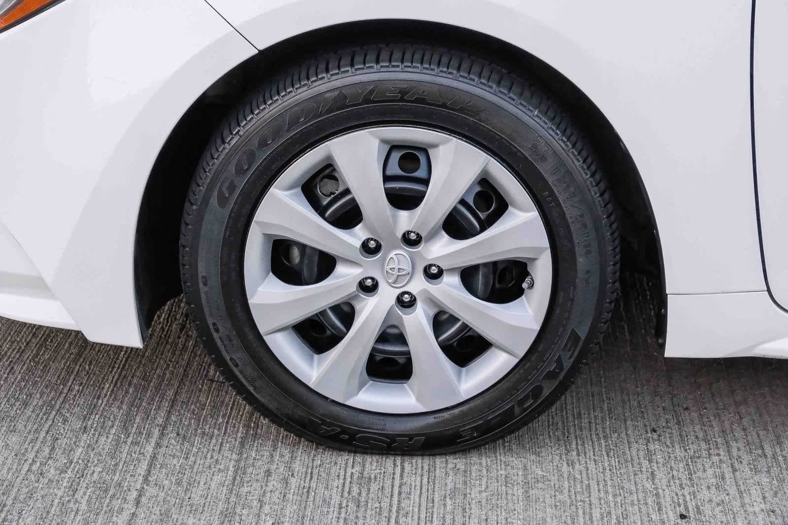 Thumbnail: 2021 Toyota Corolla - 10