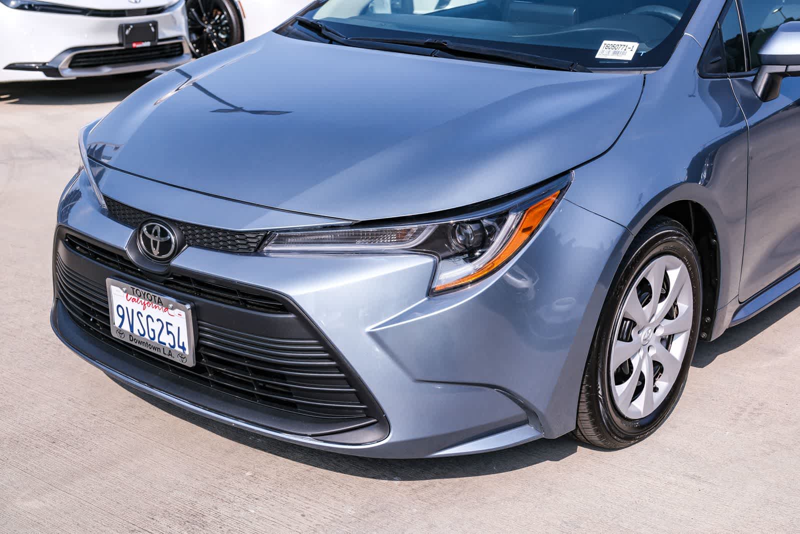 Thumbnail: 2023 Toyota Corolla - 11
