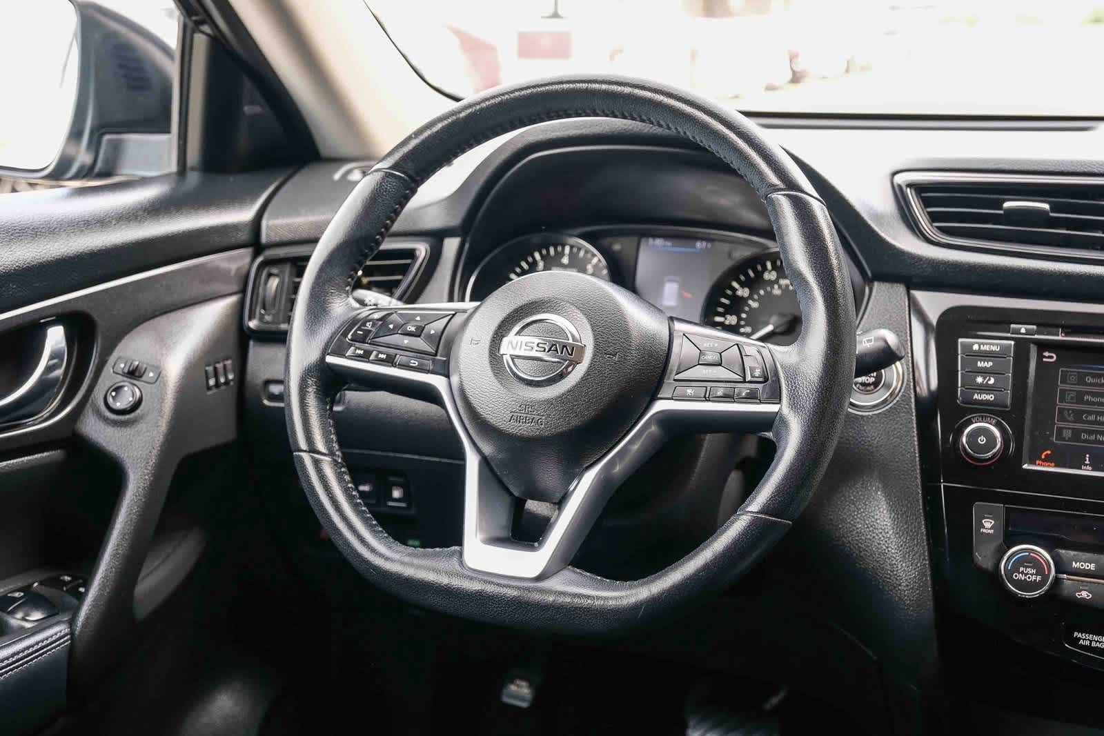 Thumbnail: 2018 Nissan Rogue - 14