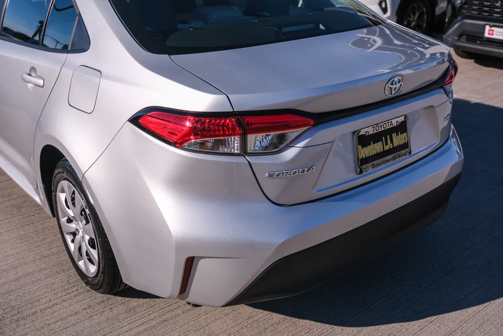 Thumbnail: 2025 Toyota Corolla - 8