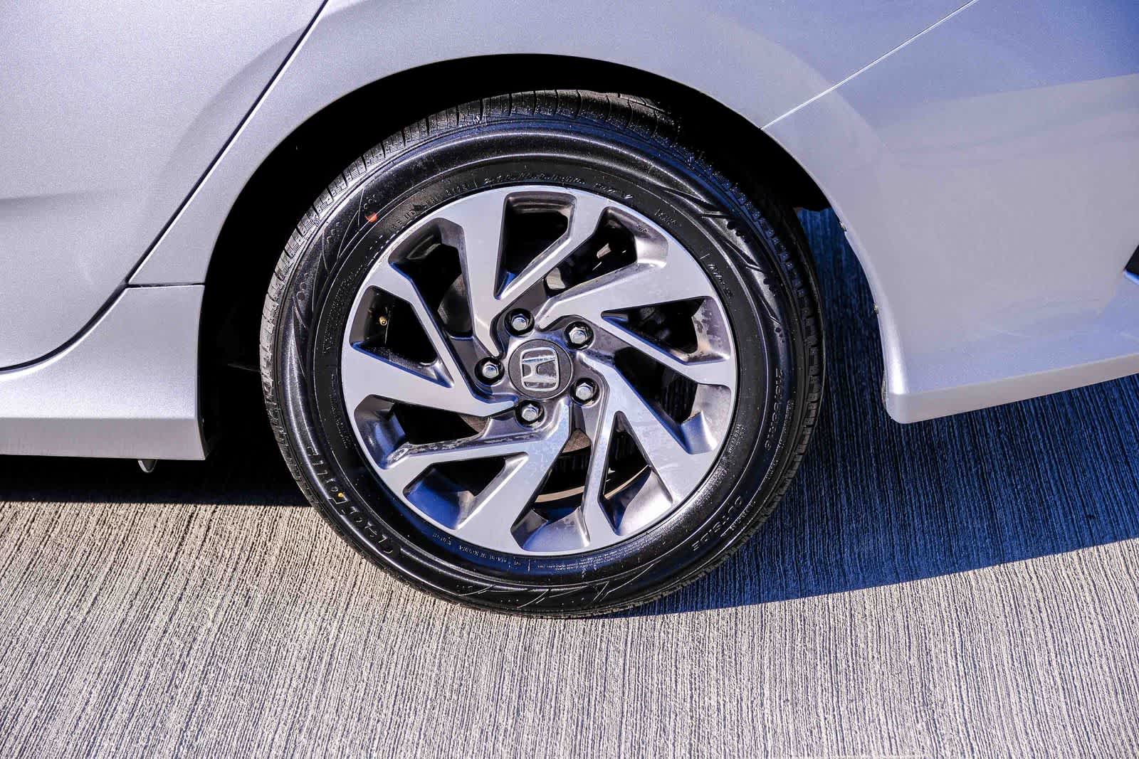 Thumbnail: 2017 Honda Civic - 9