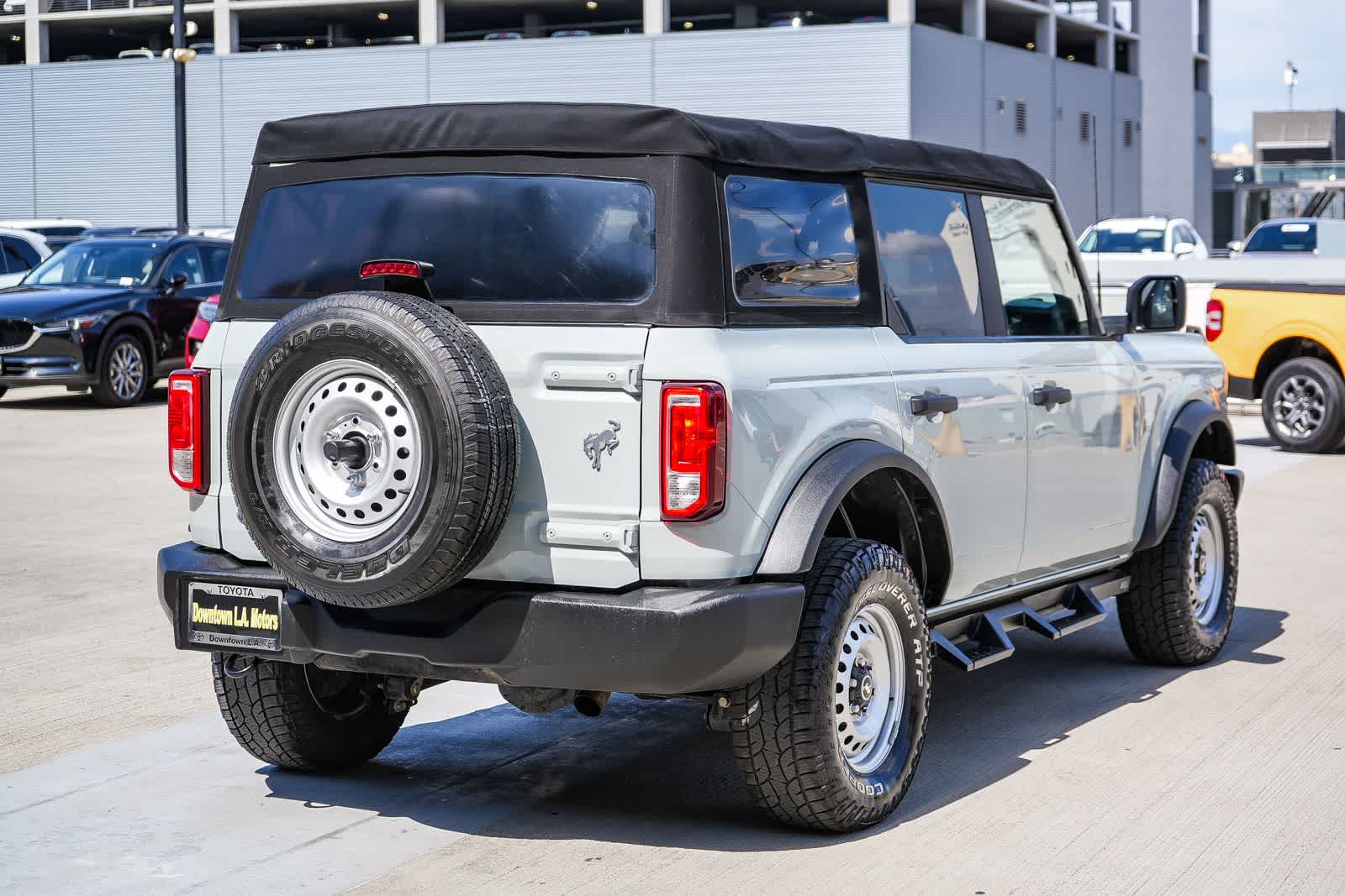 Thumbnail: 2022 Ford Bronco - 6