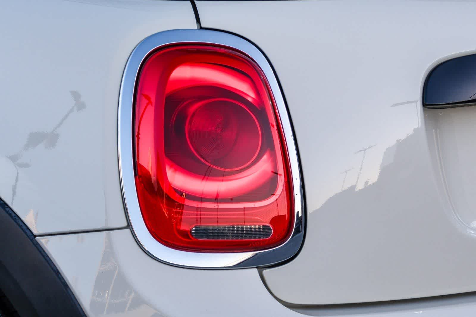 Thumbnail: 2019 MINI Cooper Hardtop - 7