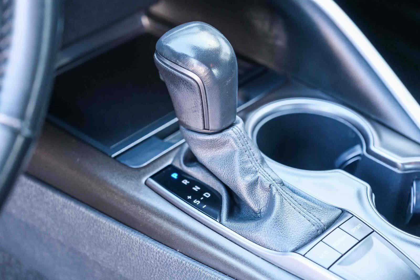 Thumbnail: 2023 Toyota Camry - 20