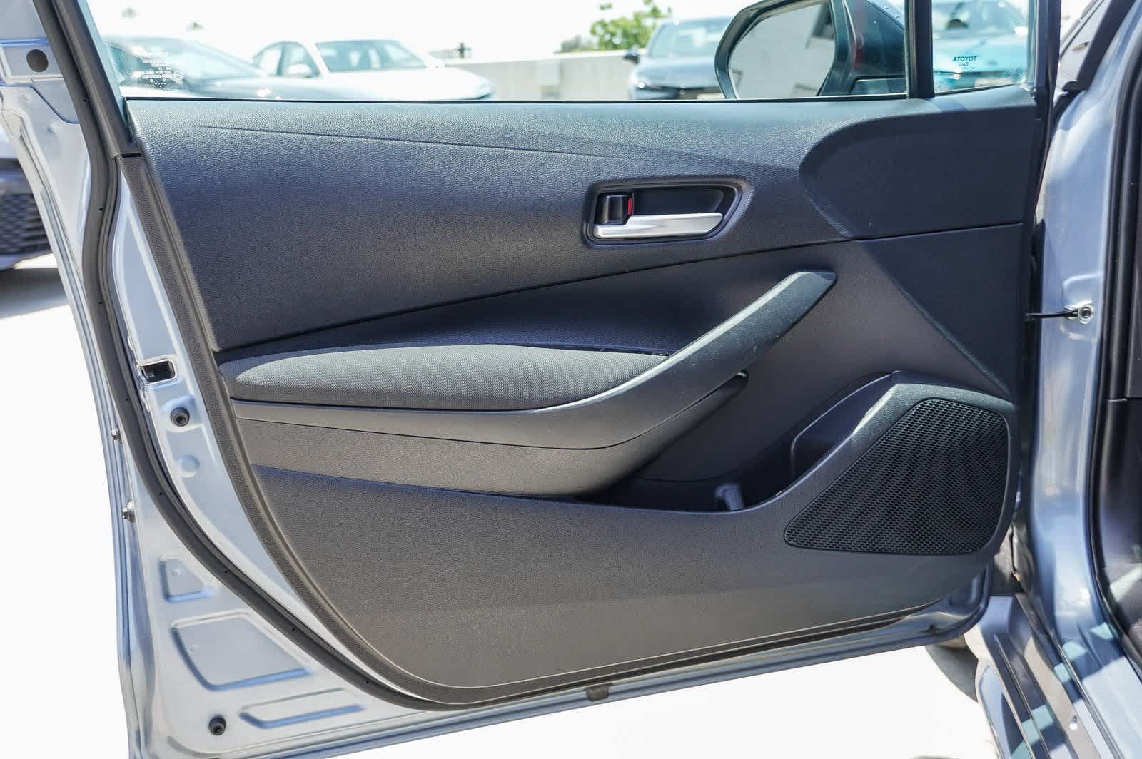 2021 Toyota Corolla LE 20