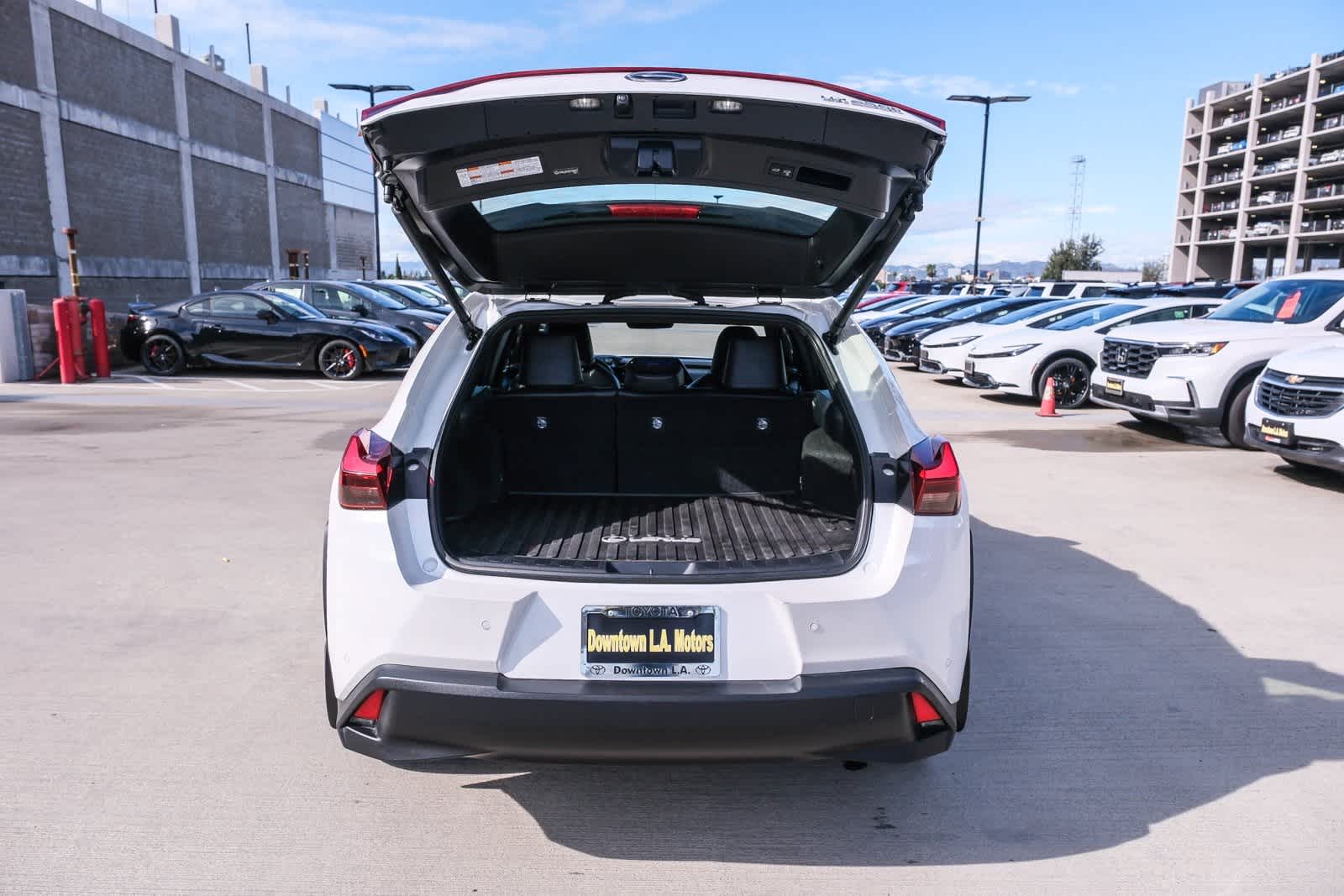 Thumbnail: 2024 Lexus UX - 24