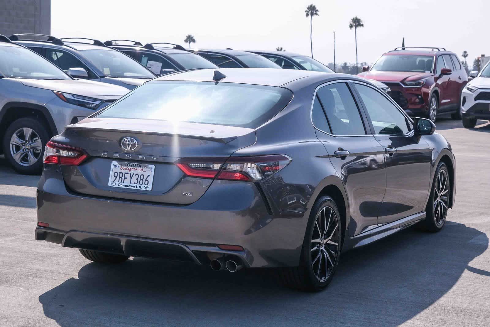 Thumbnail: 2022 Toyota Camry - 4