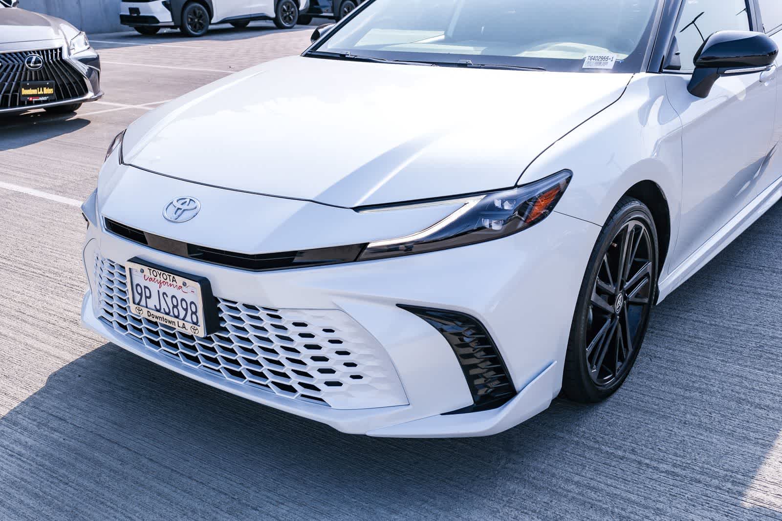 Thumbnail: 2025 Toyota Camry - 11