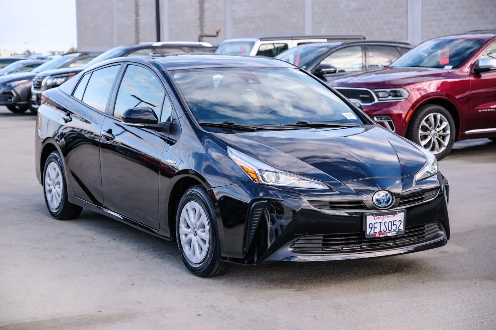 Thumbnail: 2022 Toyota Prius - 3