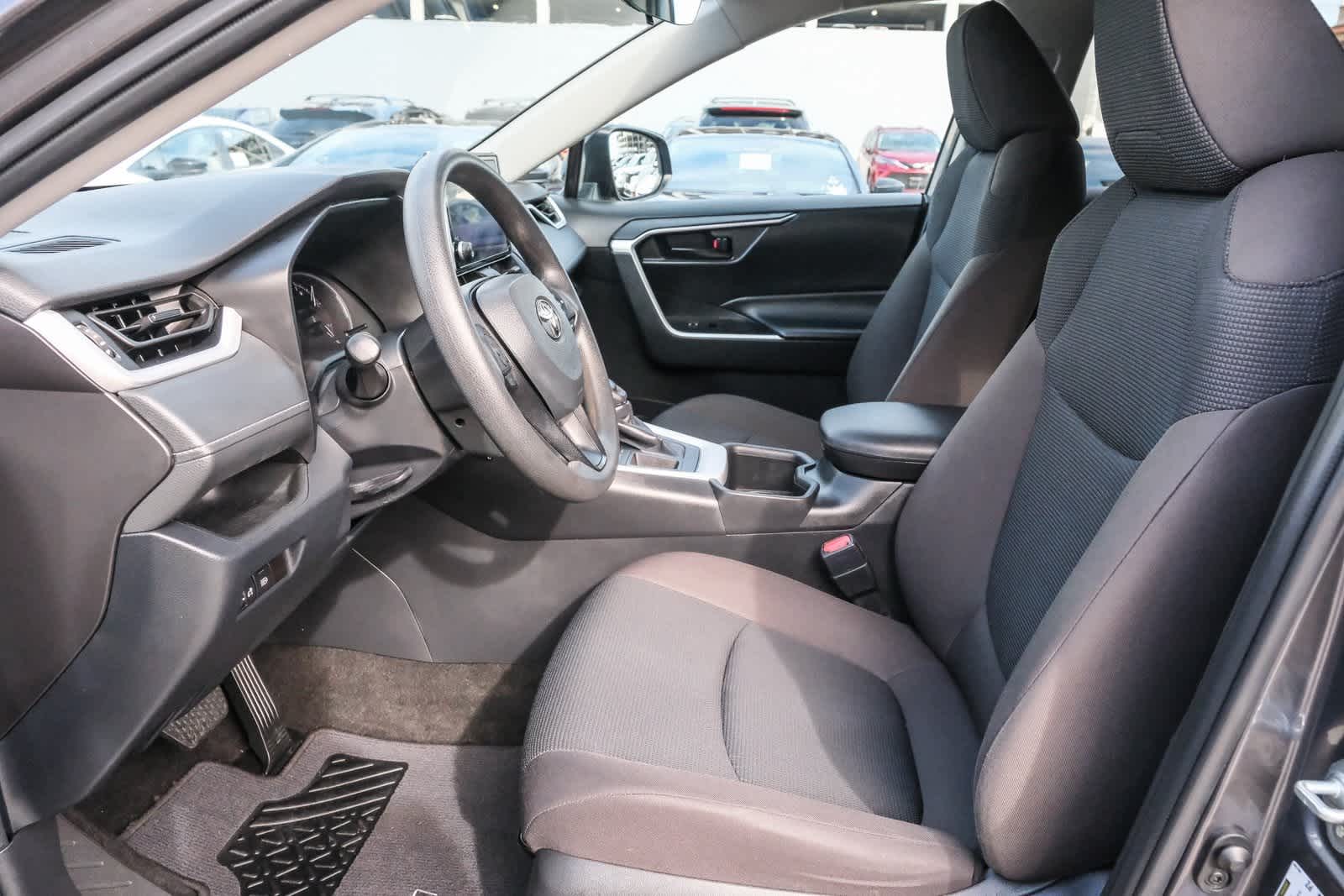 Thumbnail: 2023 Toyota RAV4 - 20