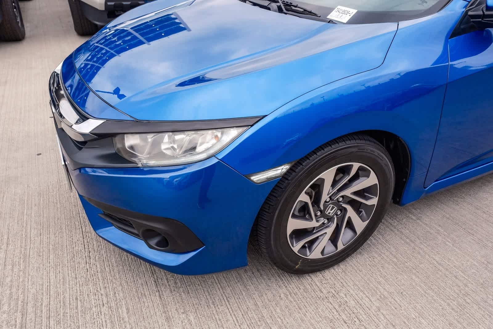 Thumbnail: 2017 Honda Civic - 12