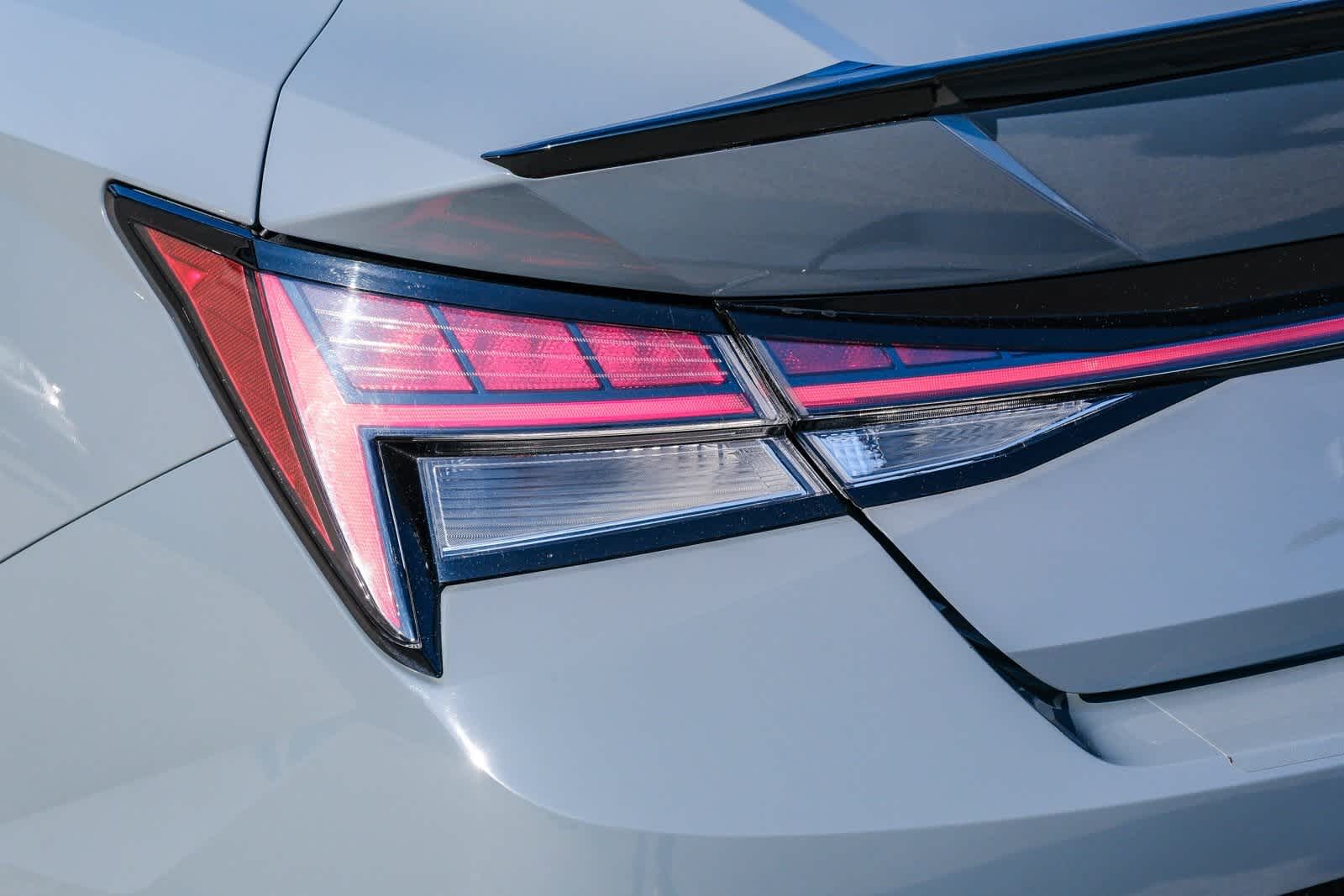 Thumbnail: 2022 Hyundai Elantra - 7