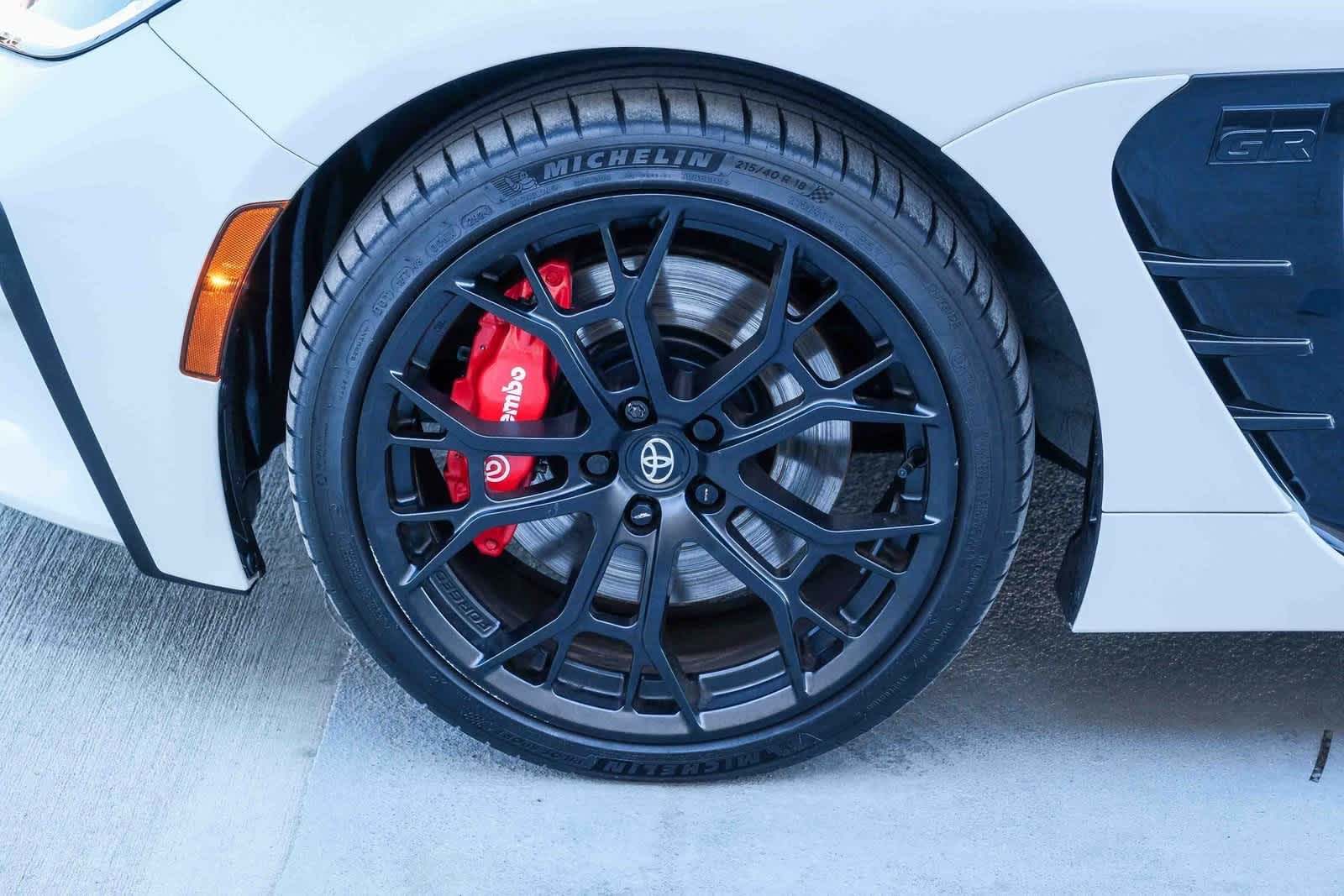 Thumbnail: 2025 Toyota GR86 - 10