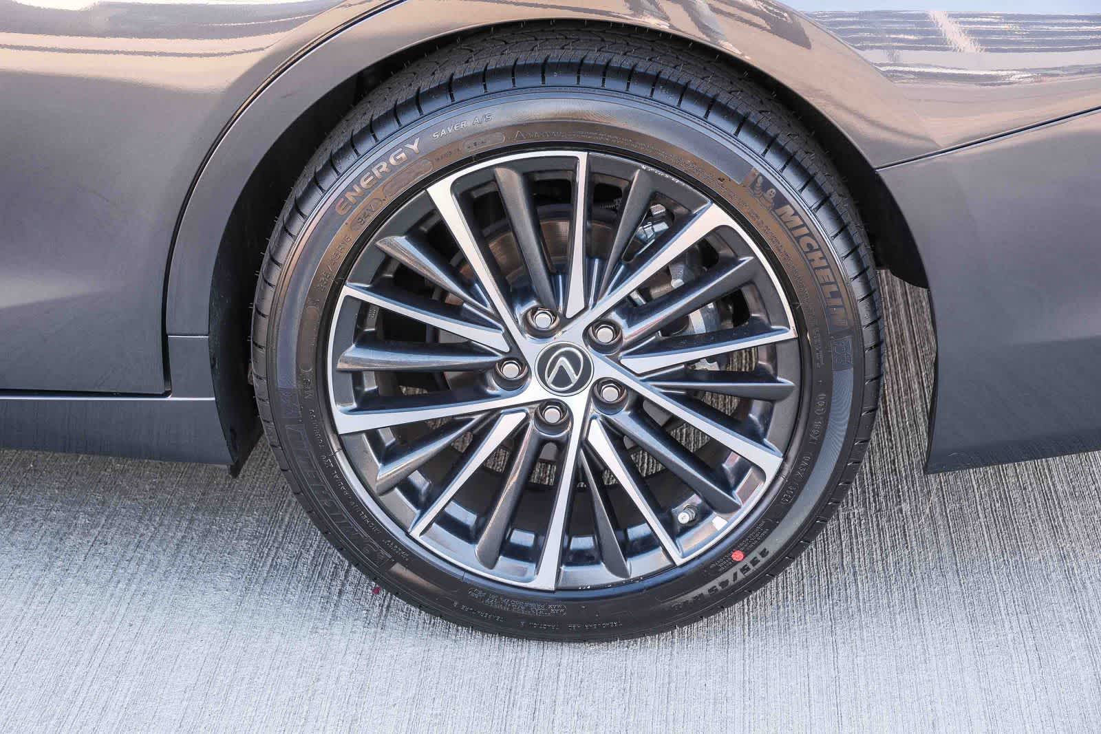 Thumbnail: 2025 Lexus ES - 8