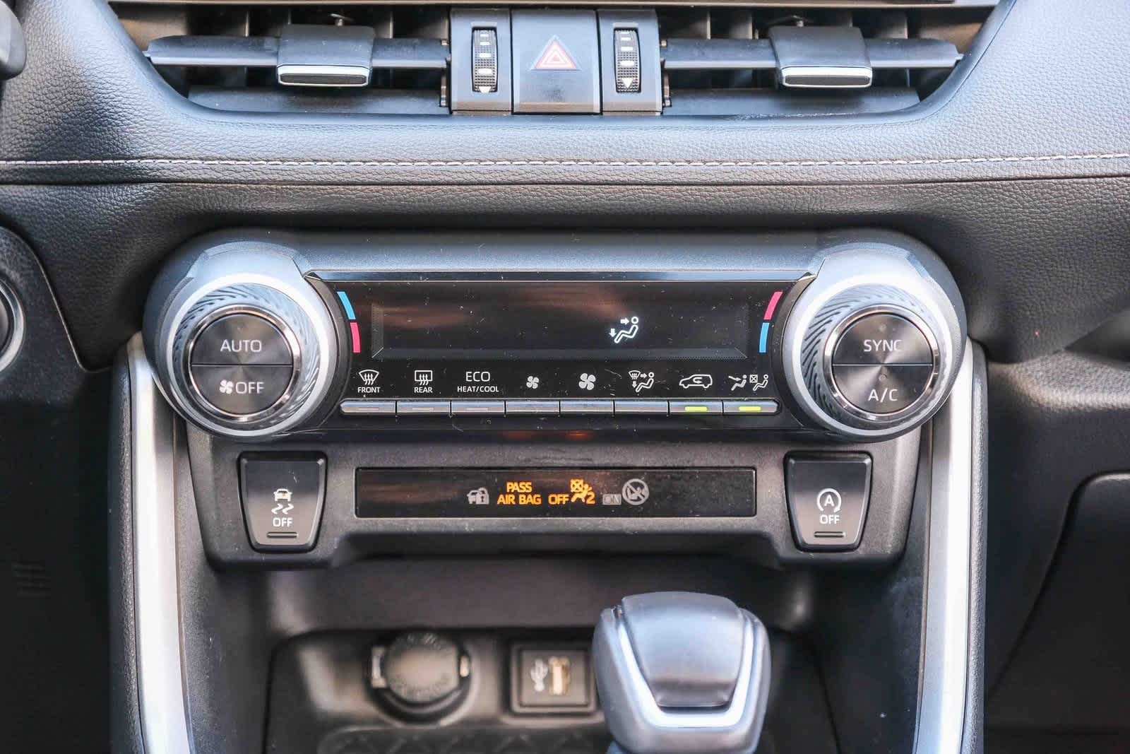 Thumbnail: 2023 Toyota RAV4 - 15