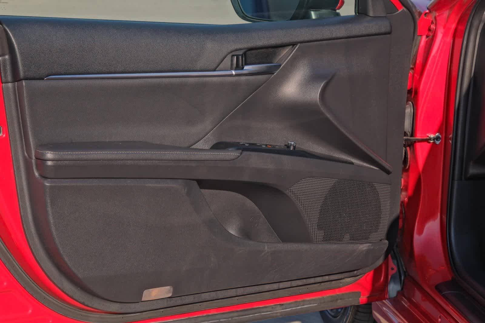 Thumbnail: 2020 Toyota Camry - 21