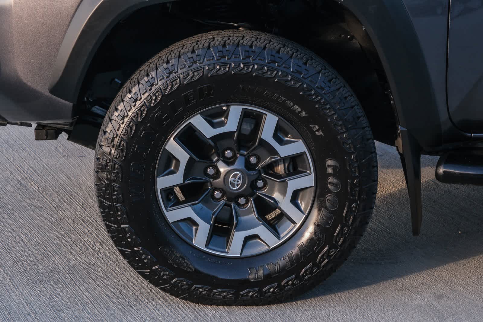 Thumbnail: 2023 Toyota Tacoma - 10