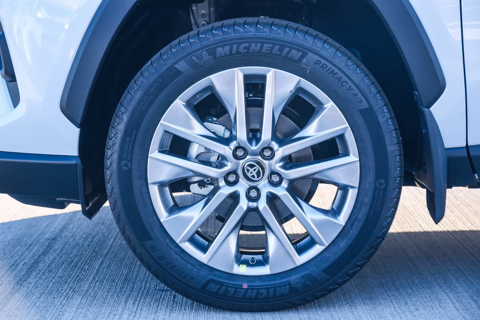 Thumbnail: 2025 Toyota RAV4 - 10