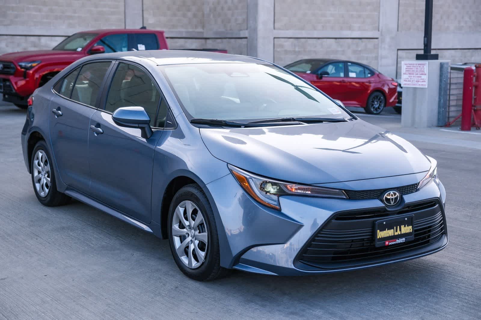 Thumbnail: 2025 Toyota Corolla - 3