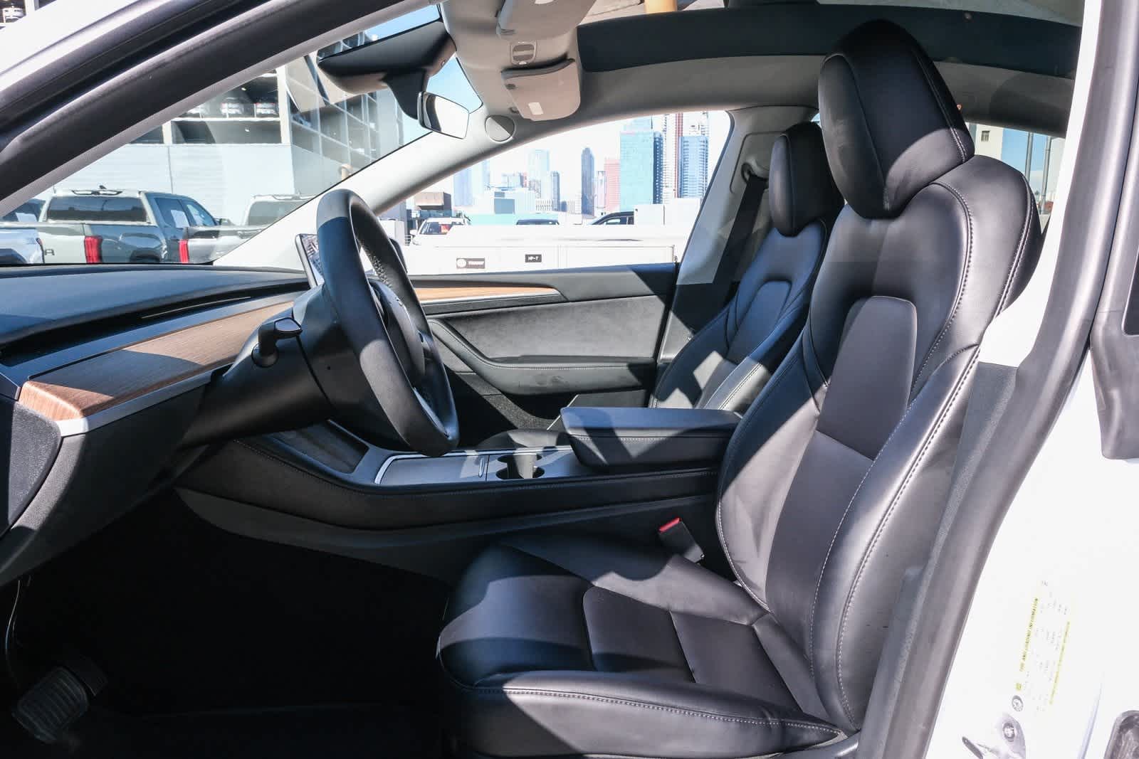 Thumbnail: 2023 Tesla Model Y - 18