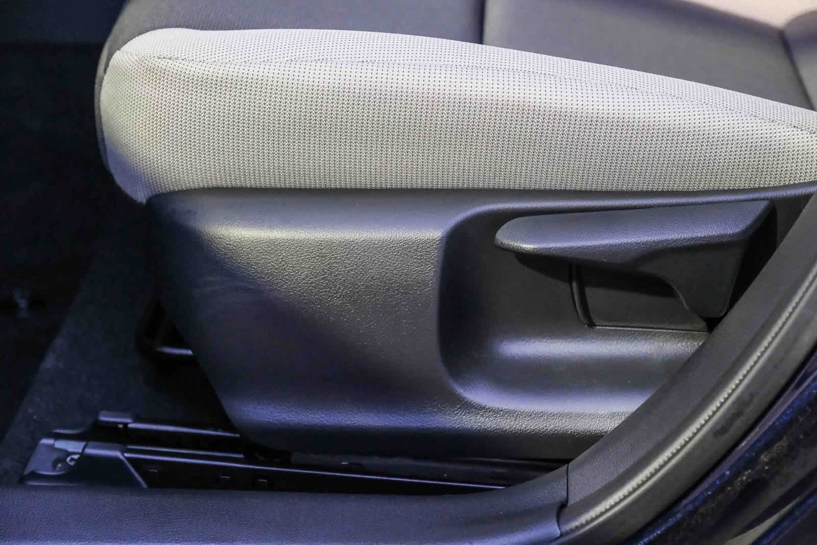 Thumbnail: 2025 Toyota Corolla - 23