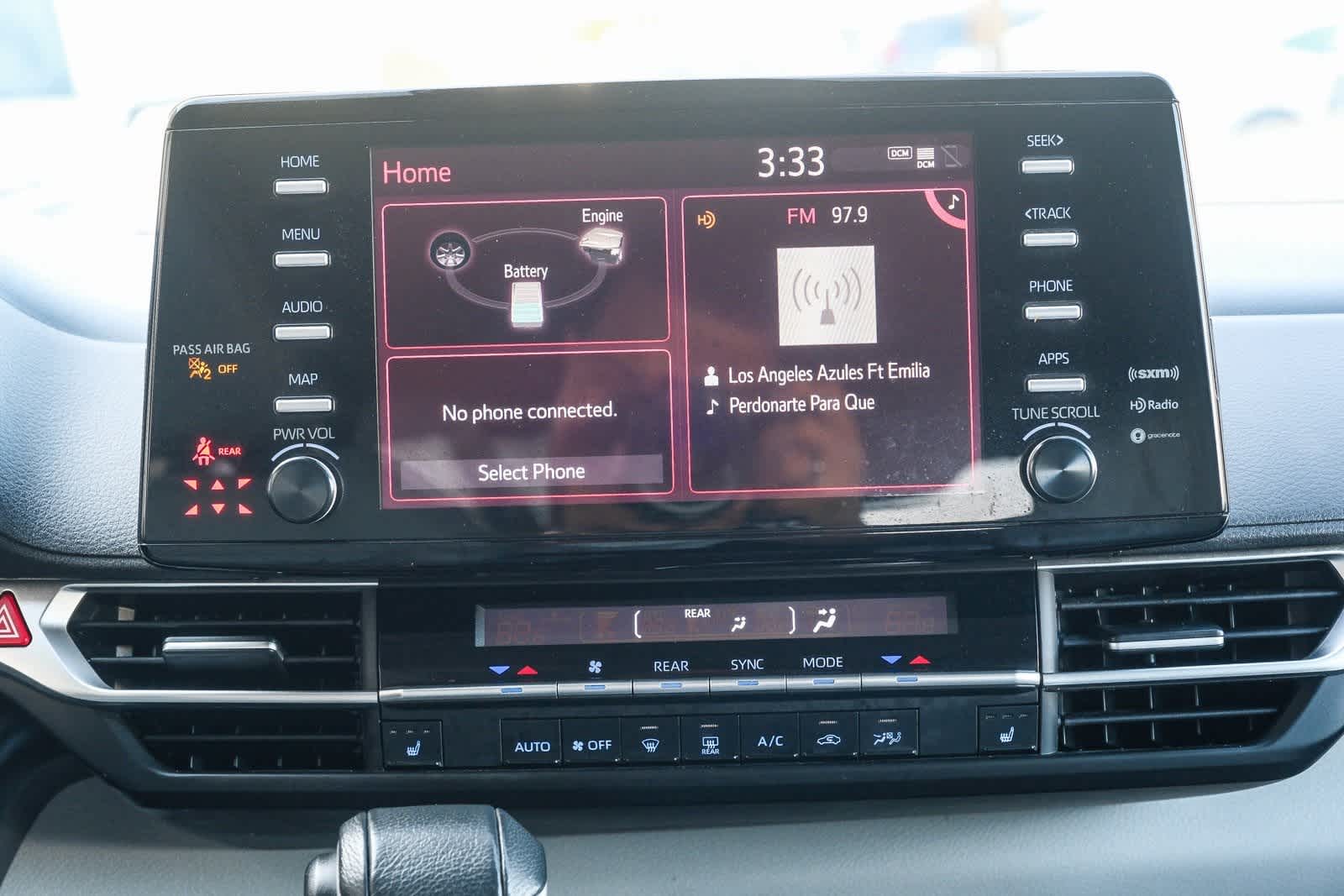 Thumbnail: 2022 Toyota Sienna - 14