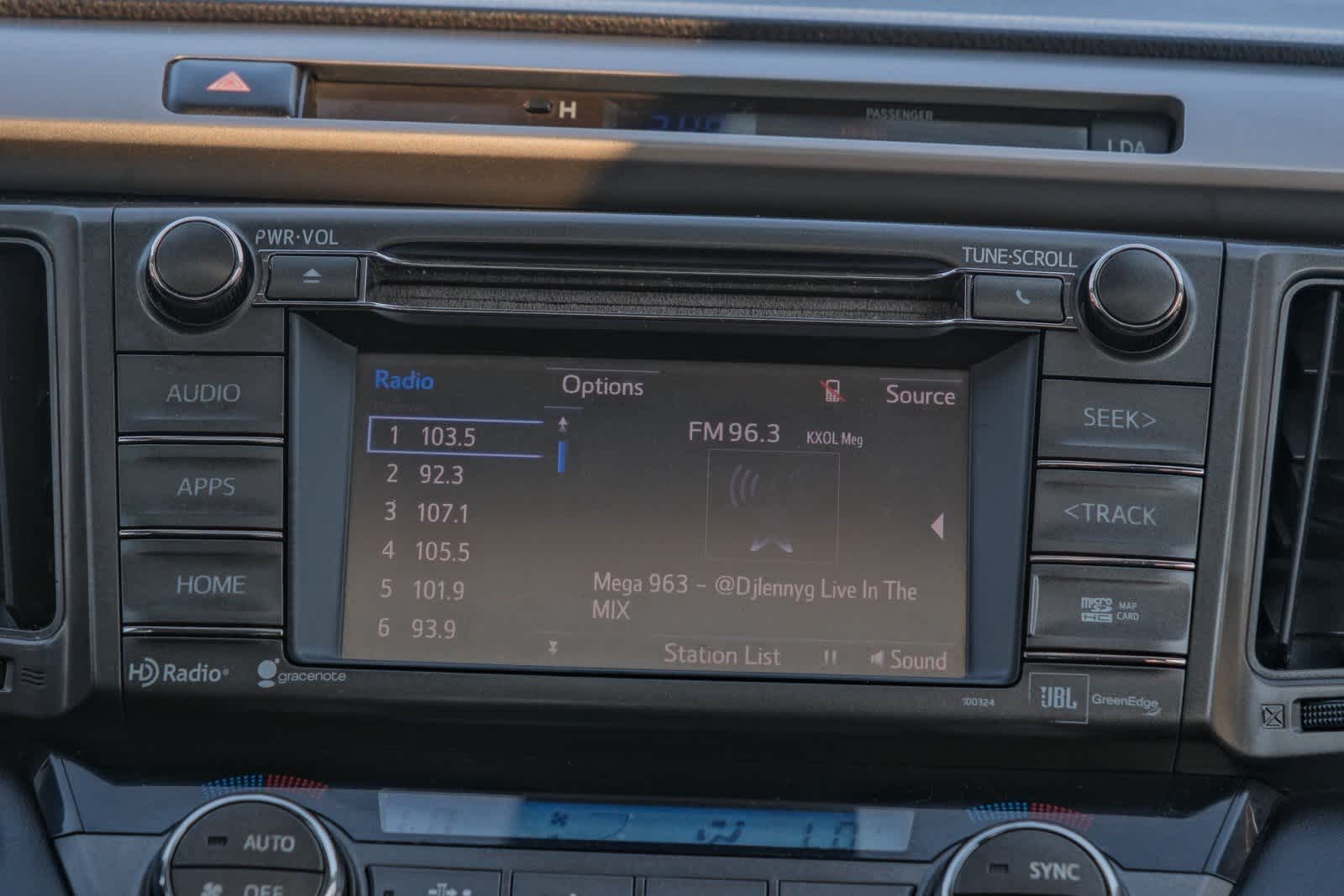 Thumbnail: 2014 Toyota RAV4 - 14