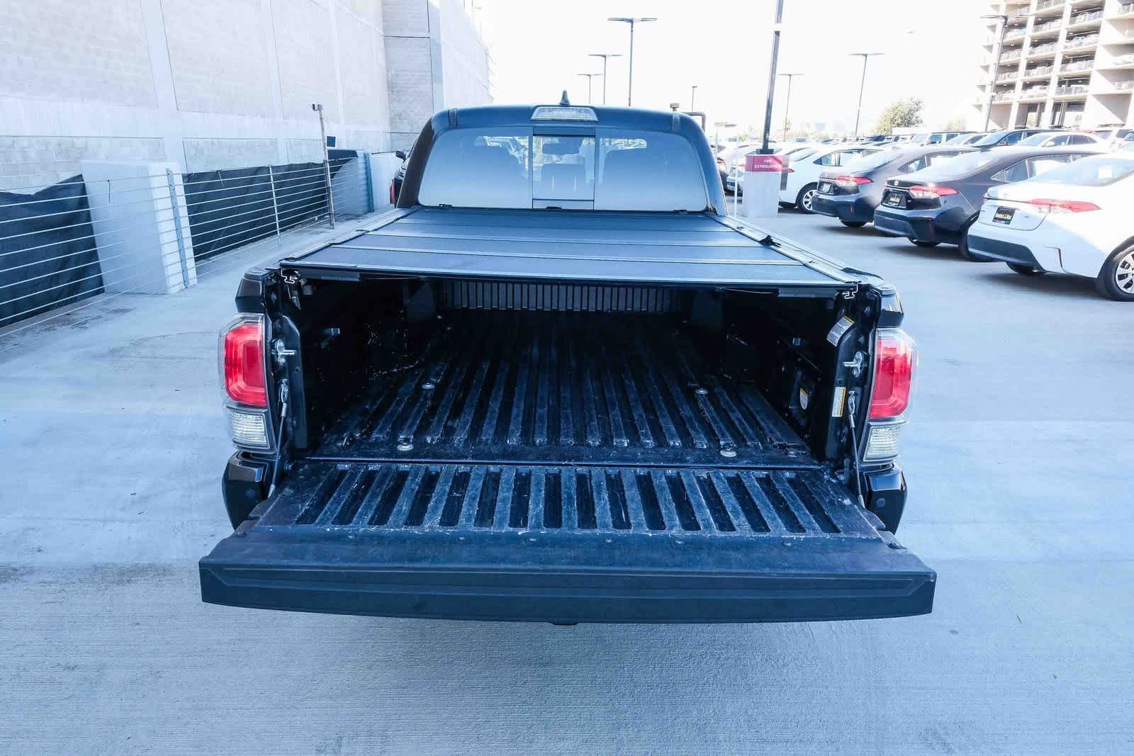 Thumbnail: 2021 Toyota Tacoma - 27