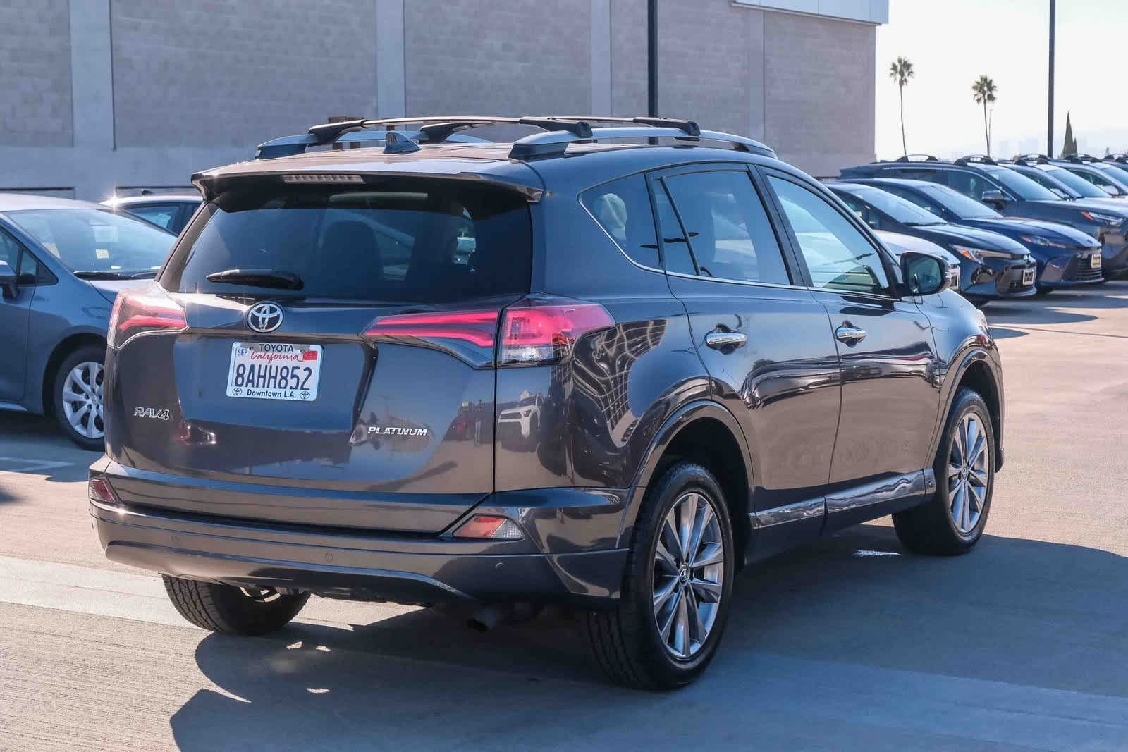 Thumbnail: 2017 Toyota RAV4 - 4