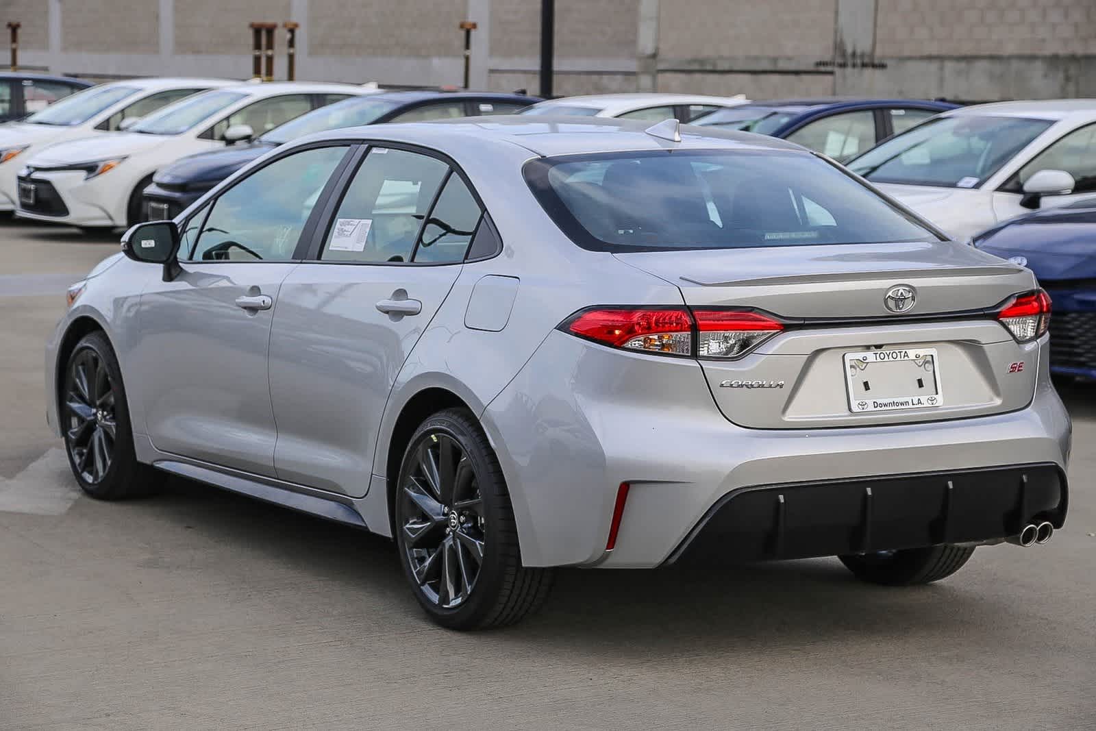 2025 Toyota Corolla SE 8