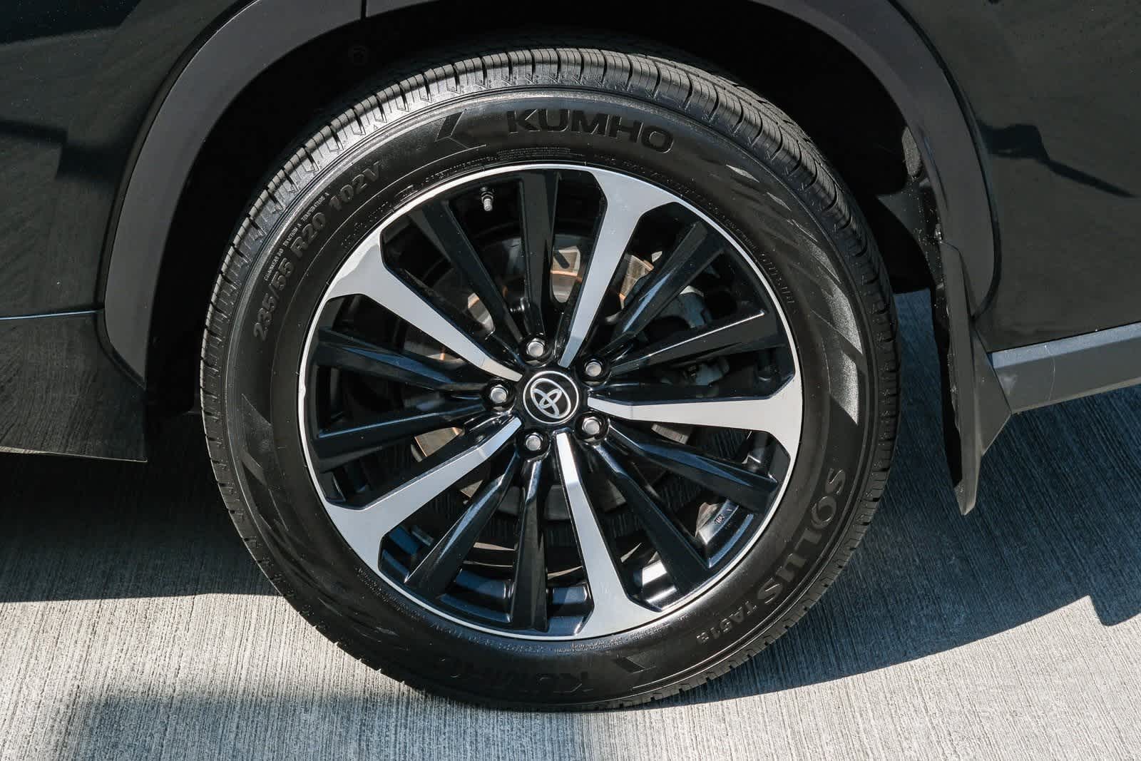 Thumbnail: 2021 Toyota Highlander - 9
