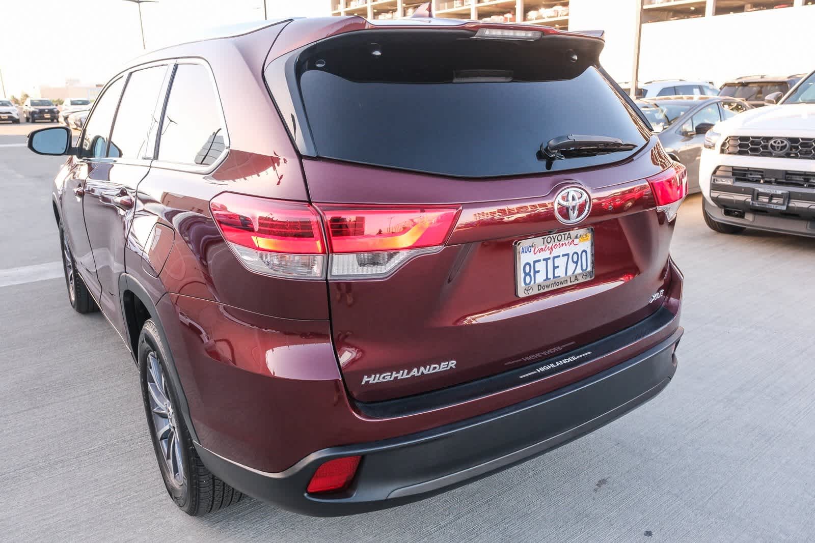 Thumbnail: 2018 Toyota Highlander - 7