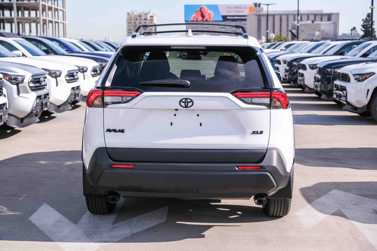 Thumbnail: 2025 Toyota RAV4 - 5