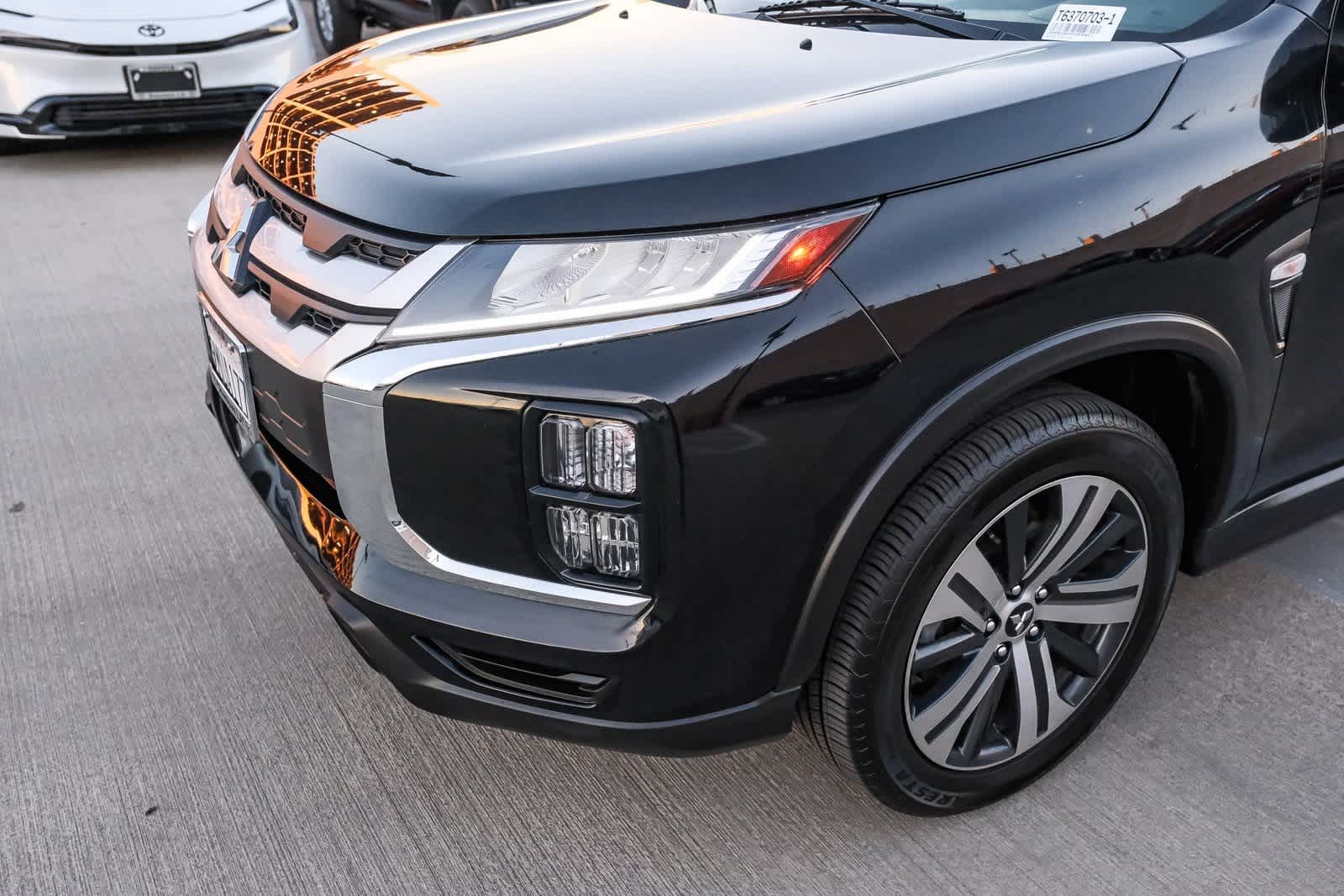 Thumbnail: 2023 Mitsubishi Outlander Sport - 13