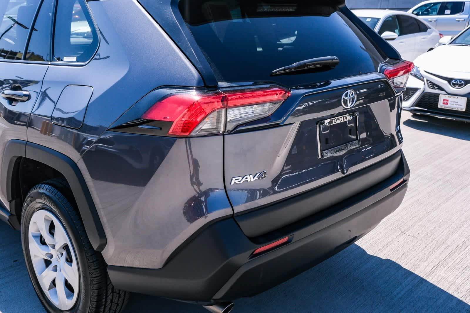 Thumbnail: 2024 Toyota RAV4 - 8